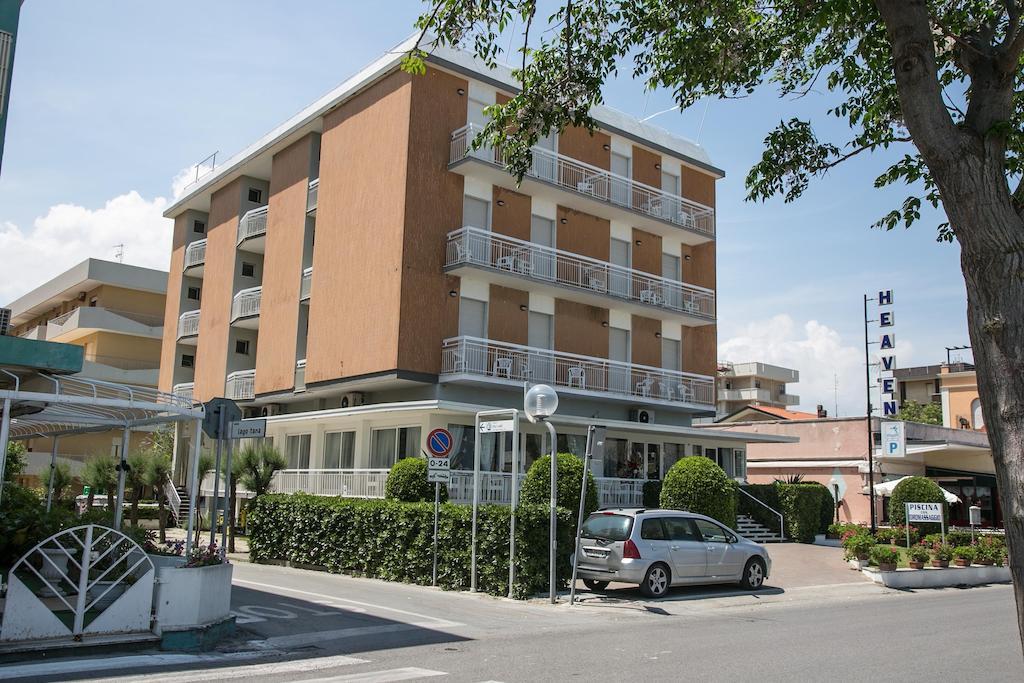 Hotel Heaven Rimini Exterior photo
